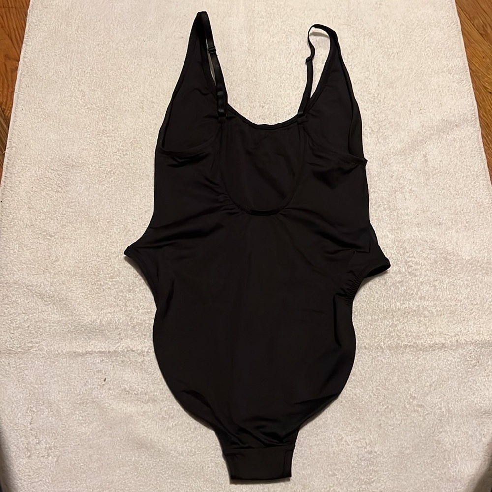 Skims Swim Scoop Neck One Piece Size M, Onyx